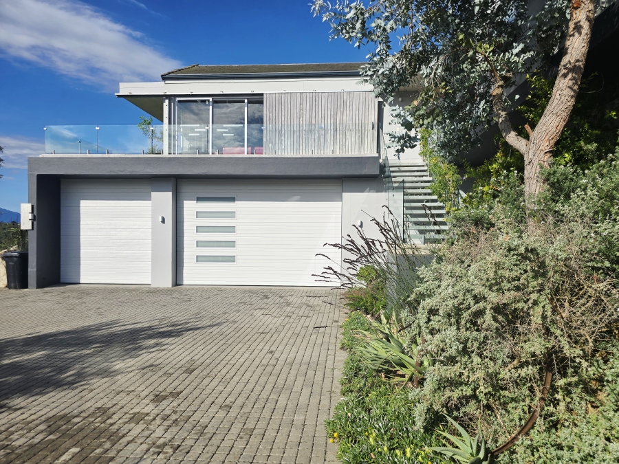 3 Bedroom Property for Sale in Oubaai Western Cape